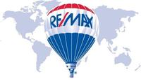 RE/MAX Showcase Logo